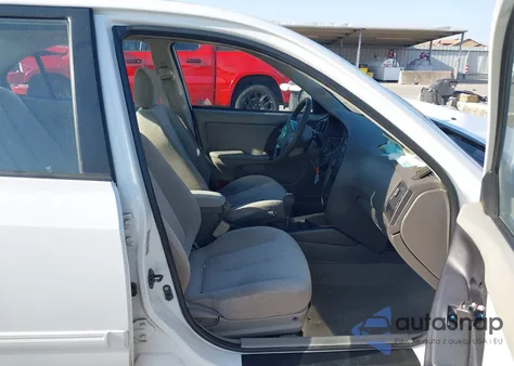 2005 Hyundai Elantra Gls/Gt z USA, uszkodzony, nr VIN KMHDN46D25U194224